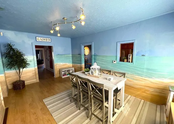 Beautiful One Of Kind Place In Downtown Sandusky!