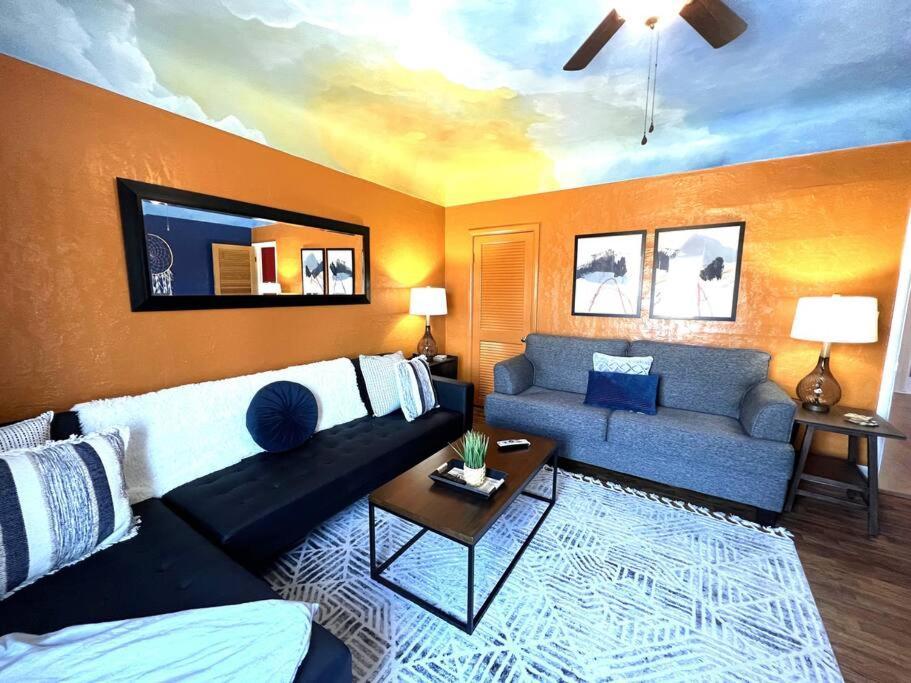 Beautiful One Of Kind Place In Downtown Sandusky! Apartment